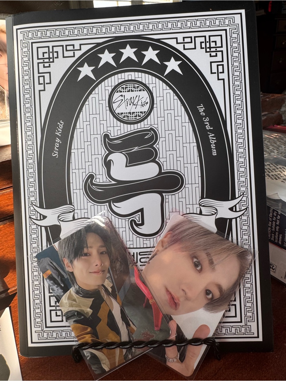 Stray Kids 3rd Album 5-STAR with TWO Photocards -